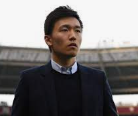 Mr. Zhang talks to the owner of the King's team to sell Inter